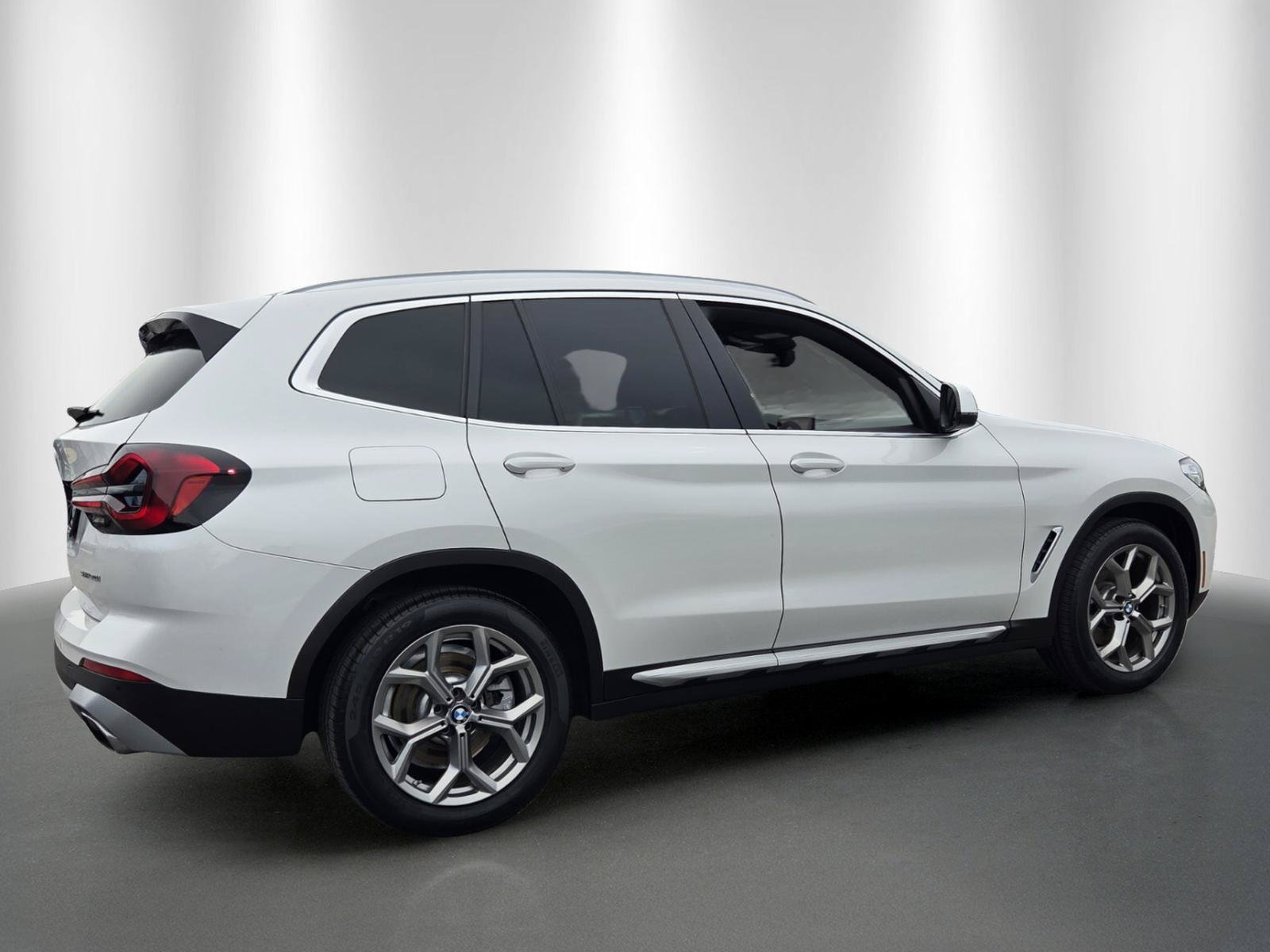 Certified 2024 BMW X3 sDrive30i w/ Convenience Package RWD image 7