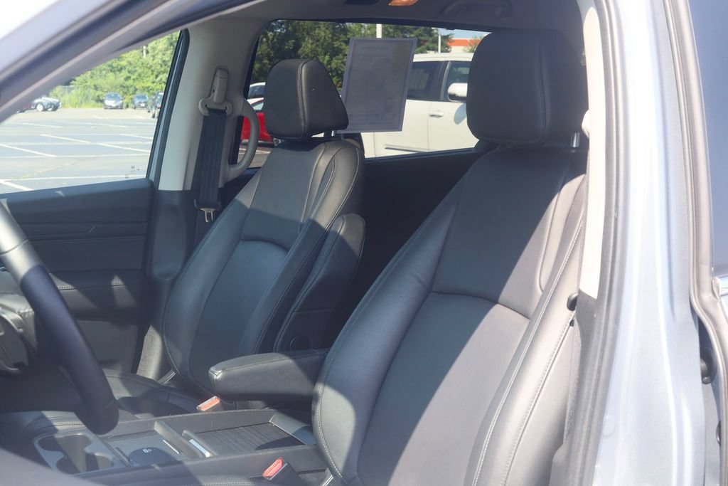Used 2025 Honda Odyssey EX-L image 32