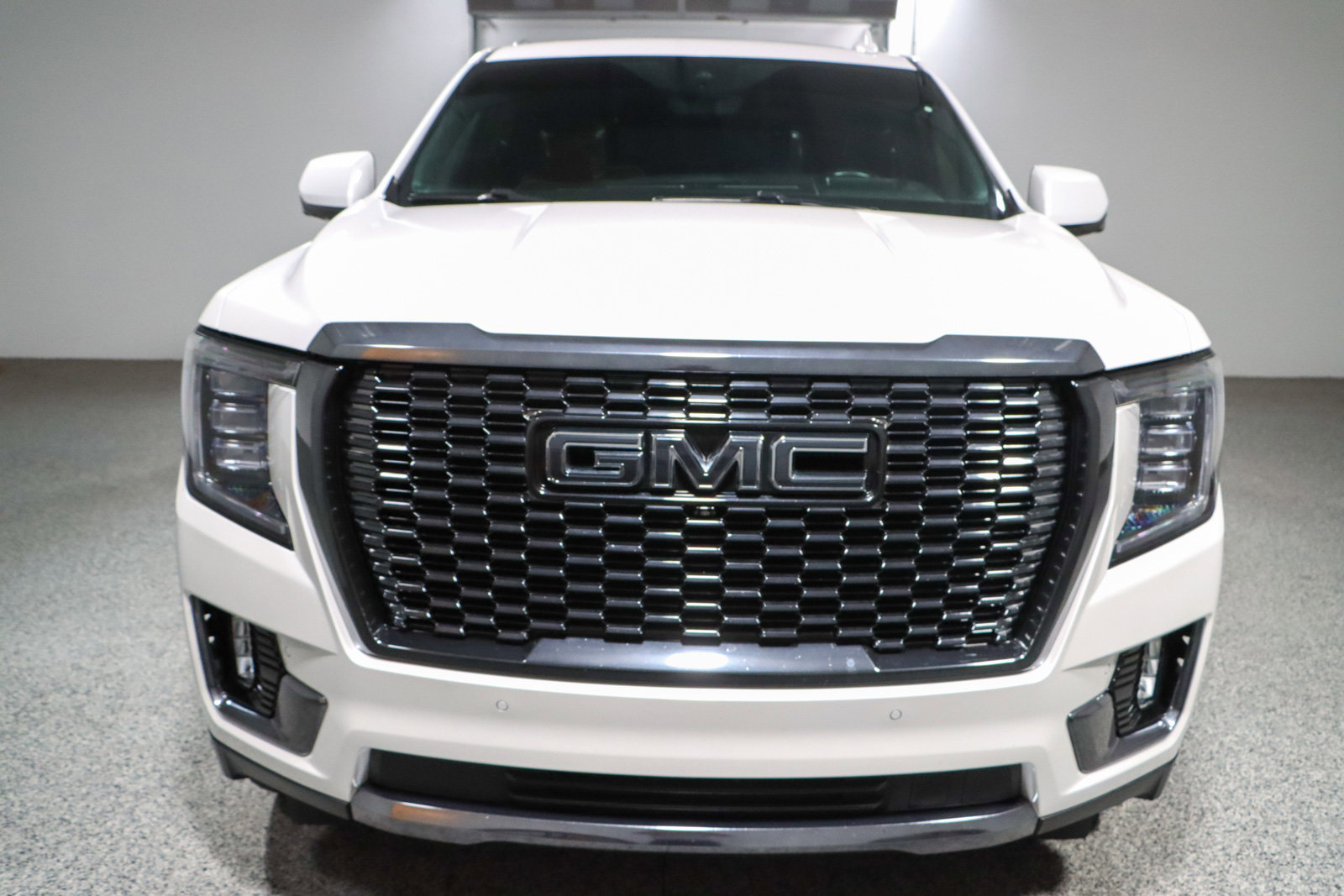 Used 2023 GMC Yukon Denali Ultimate image 4