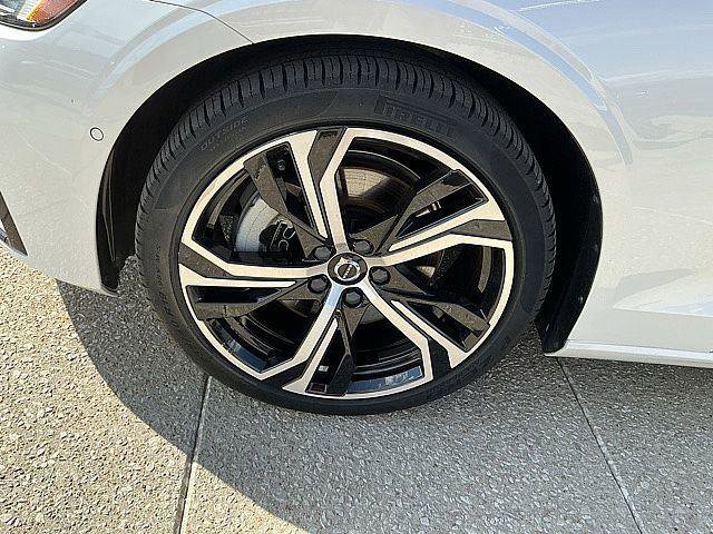 Certified 2023 Volvo S60 B5 Plus w/ Climate Package FWD image 13
