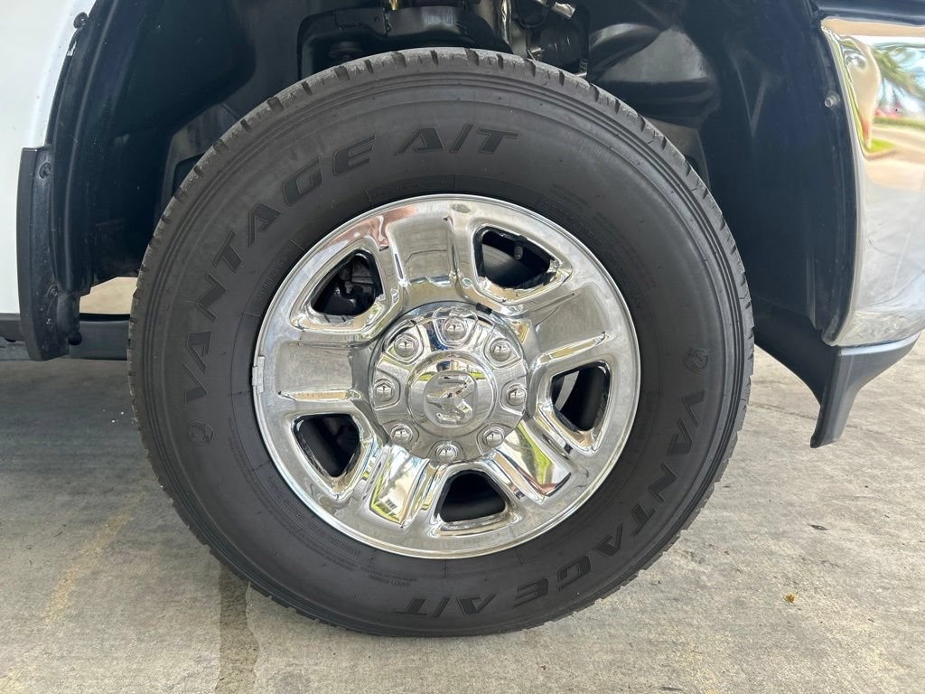 Used 2025 RAM 2500 Tradesman w/ Chrome Appearance Group AWD/4WD image 21