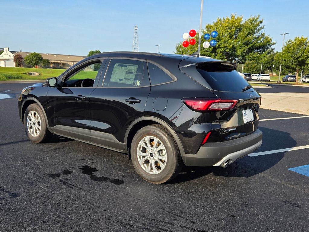 New 2026 Ford Escape Active w/ Tech Pack #1 FWD image 7