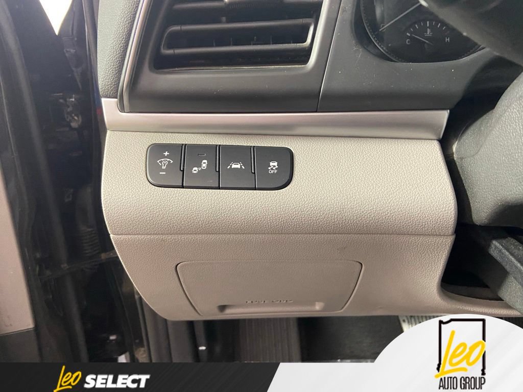 Used 2020 Hyundai Elantra SEL FWD image 11