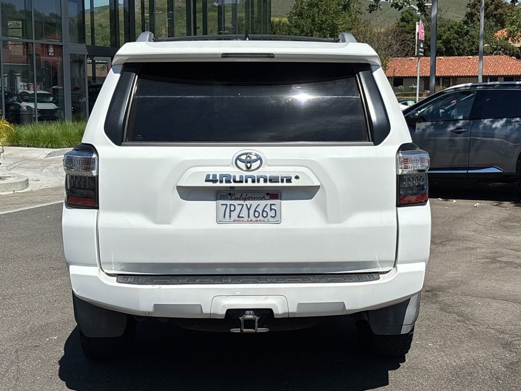 Used 2016 Toyota 4Runner SR5 image 4