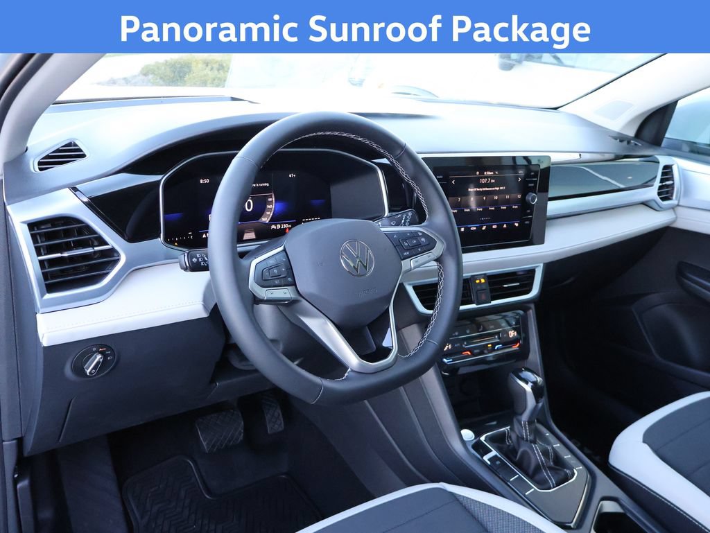 New 2026 Volkswagen Taos SE FWD image 3