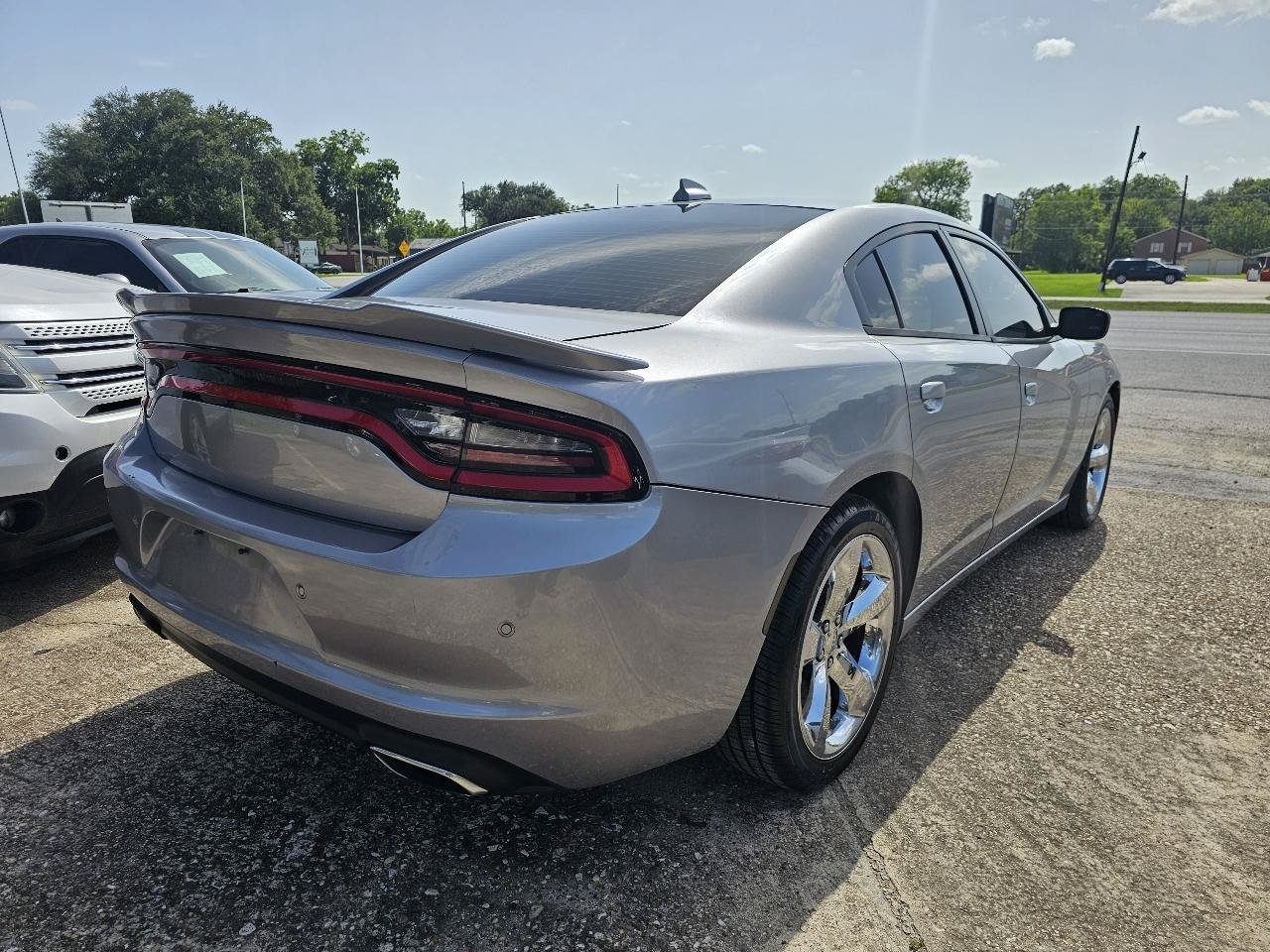 Used 2015 Dodge Charger SE w/ Popular Equipment Group RWD image 14