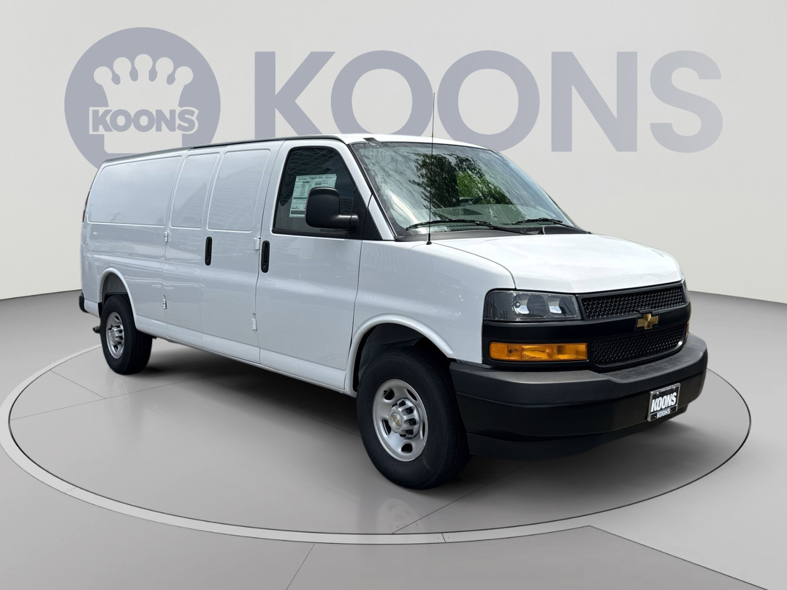 New 2026 Chevrolet Express 3500 Extended RWD image 10
