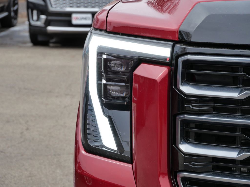 Used 2025 GMC Sierra 2500 AT4 w/ AT4 Premium Plus Package image 3