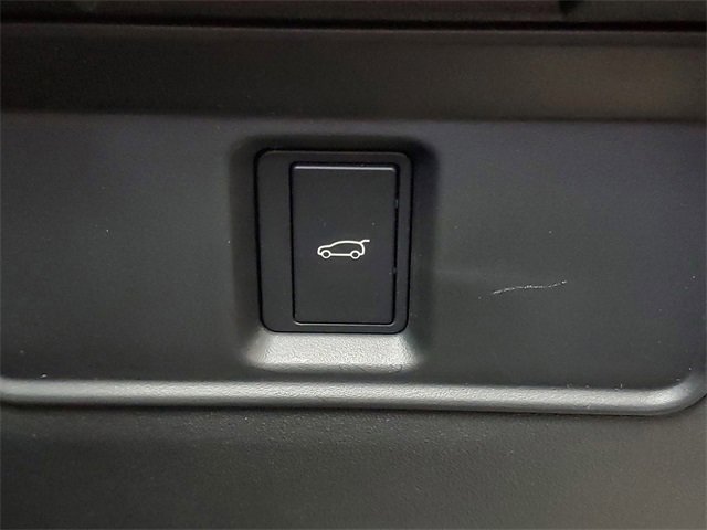 Certified 2024 Land Rover Discovery Sport Dynamic SE image 36