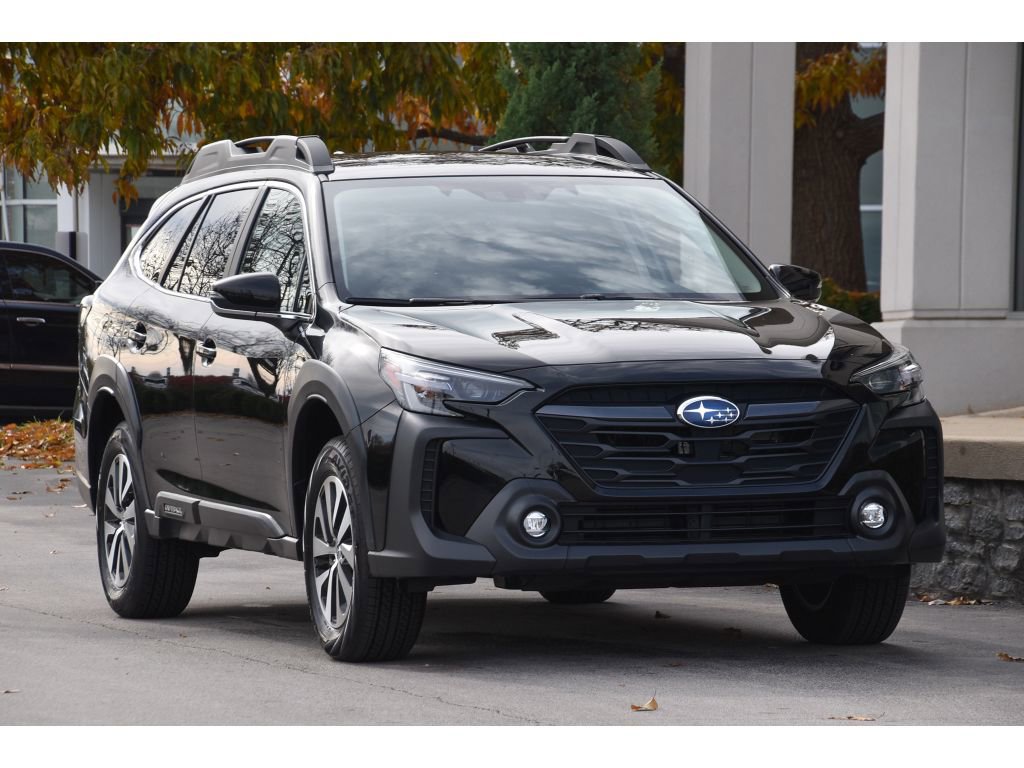 Certified 2025 Subaru Outback Premium image 2