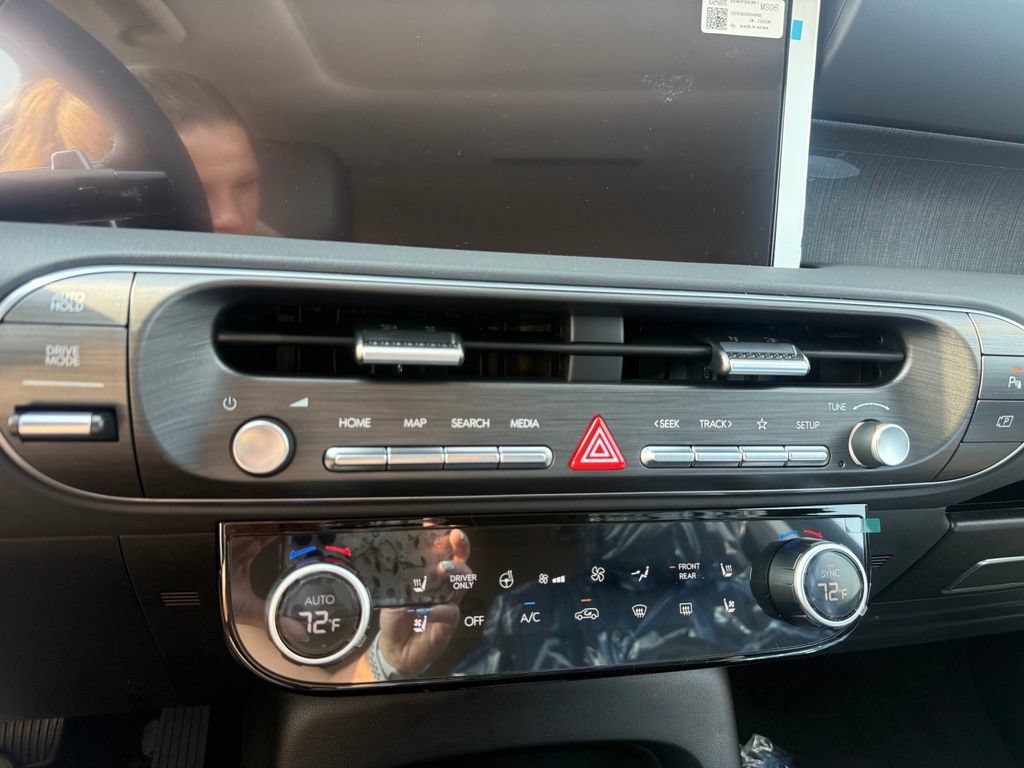 New 2026 Hyundai Palisade SEL Premium FWD image 18