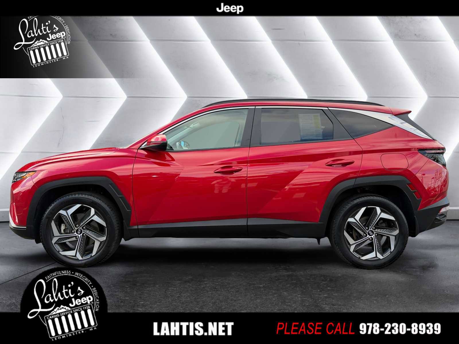 Used 2022 Hyundai Tucson SEL w/ Convenience + Premium Package image 3