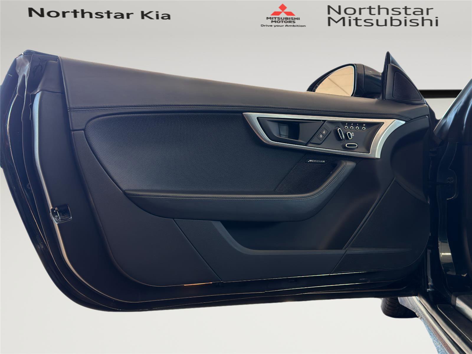 Used 2021 Jaguar F-TYPE R image 22