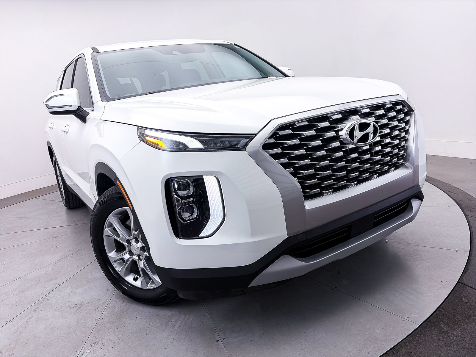 Used 2022 Hyundai Palisade SE w/ Cargo Package FWD image 6