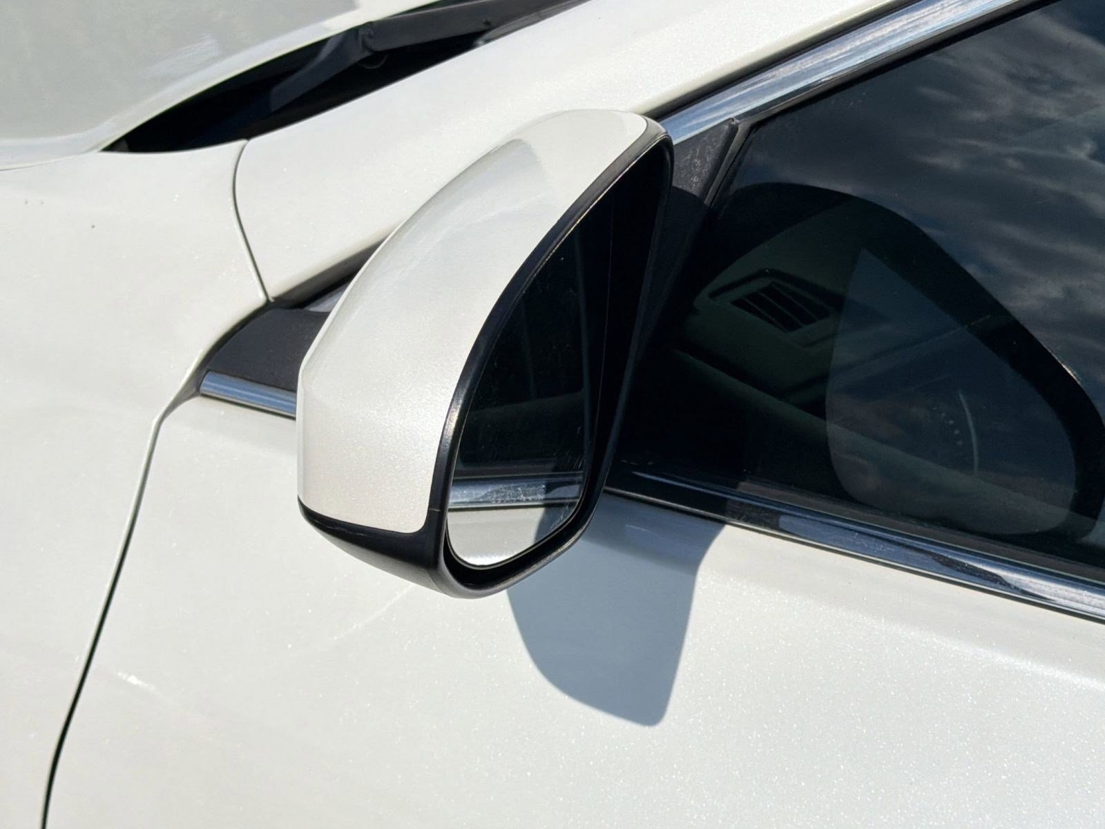 Used 2015 Toyota Camry XLE FWD image 19