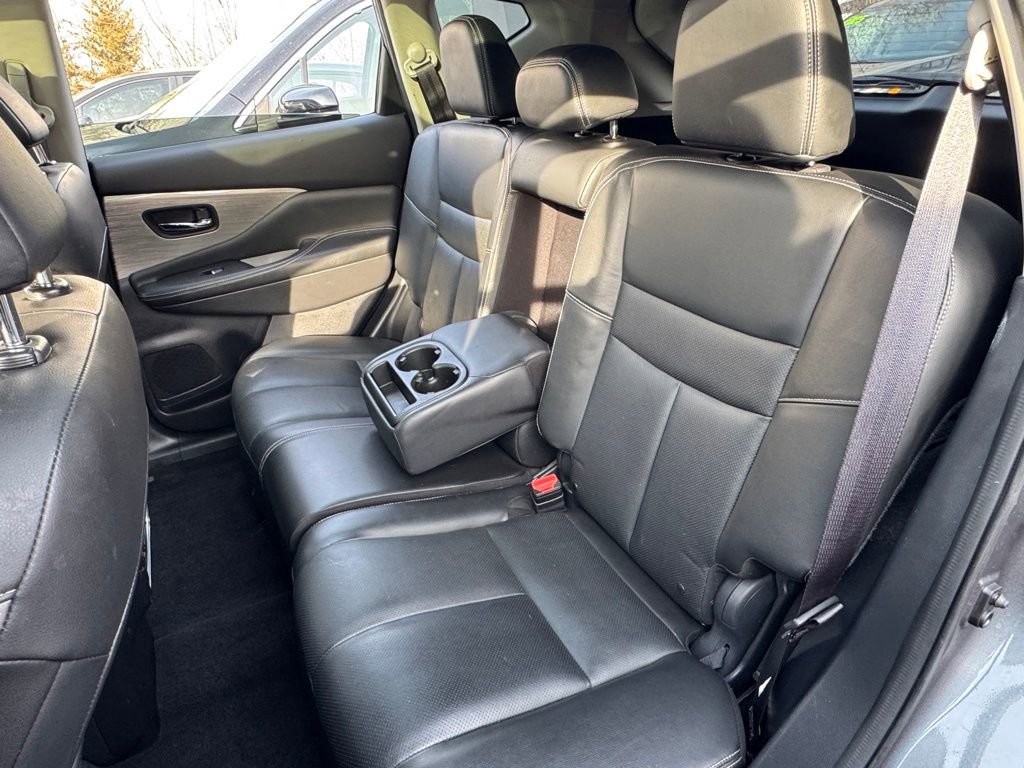 Used 2018 Nissan Murano Platinum image 11
