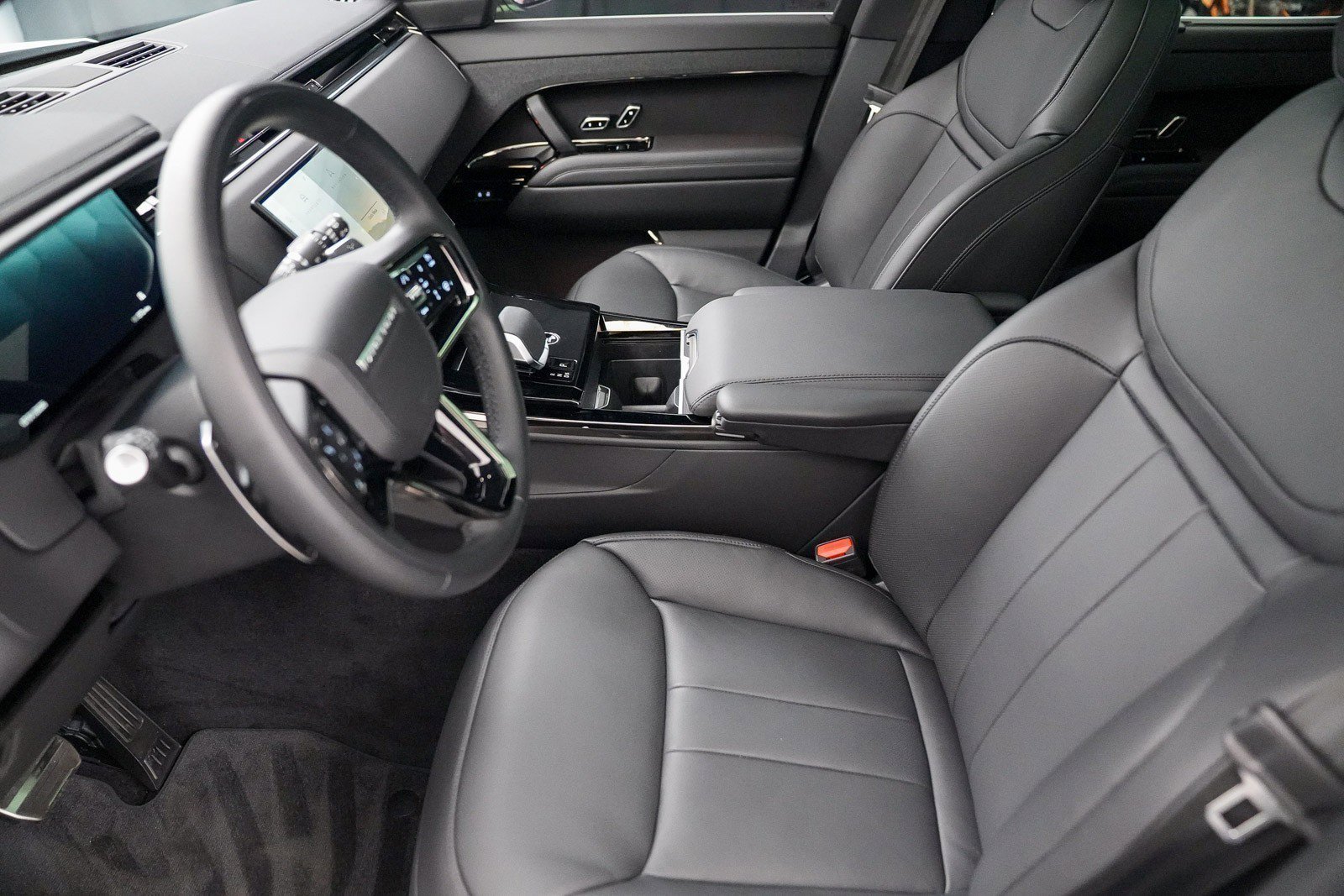 Used 2025 Land Rover Range Rover Sport Dynamic SE image 27