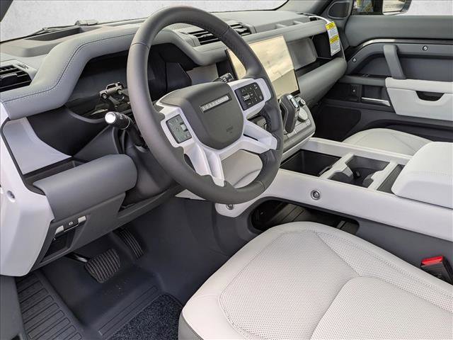 New 2026 Land Rover Defender 110 X-Dynamic SE AWD/4WD image 3
