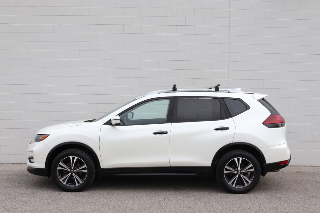 Used 2020 Nissan Rogue SV image 9