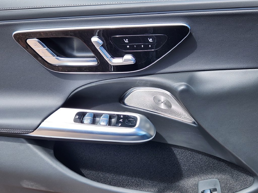 New 2026 Mercedes-Benz E 350 4MATIC Sedan image 23