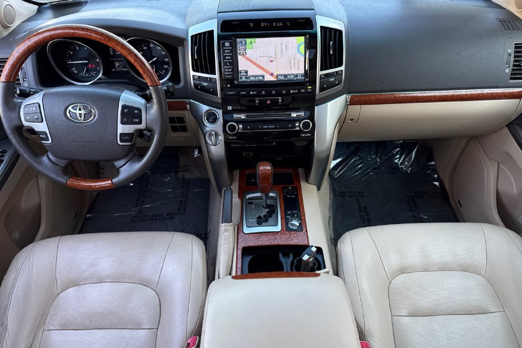 Used 2015 Toyota Land Cruiser AWD/4WD image 5
