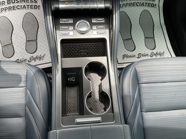 Used 2025 Lincoln Nautilus Reserve AWD/4WD image 38