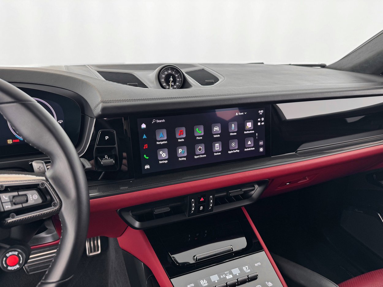 Used 2024 Porsche Cayenne Turbo GT image 19