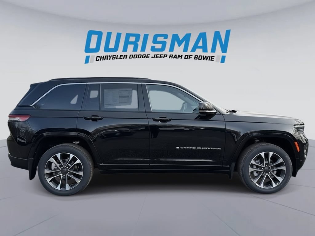 New 2025 Jeep Grand Cherokee Overland w/ Luxury Tech Group IV AWD/4WD image 7