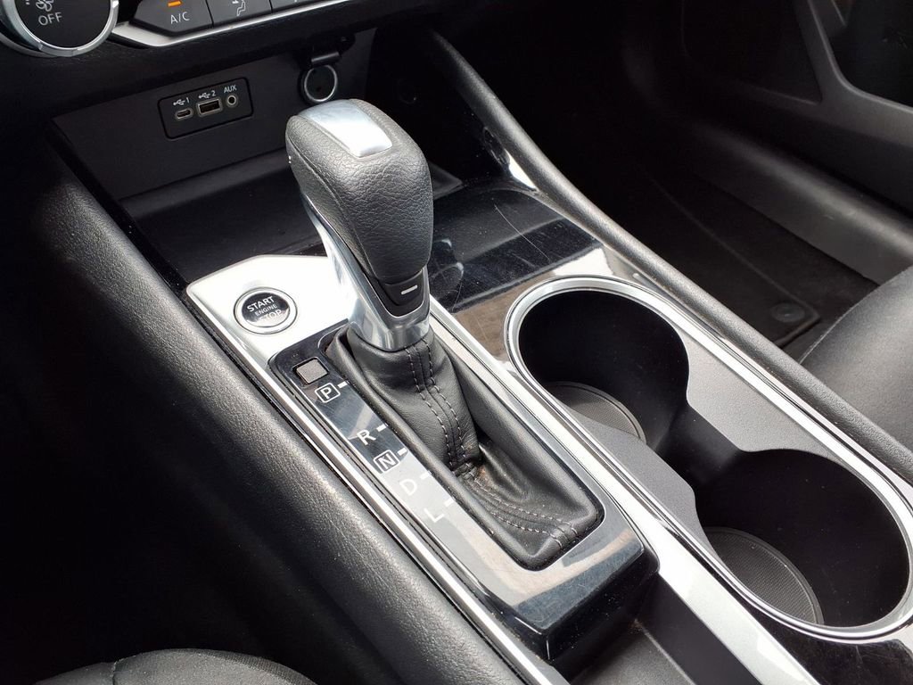 Used 2024 Nissan Altima 2.5 SV FWD image 19