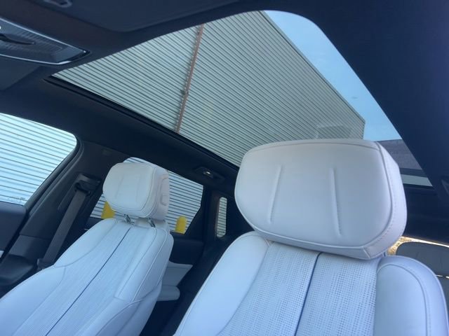 Used 2024 Cadillac Lyriq Luxury image 30