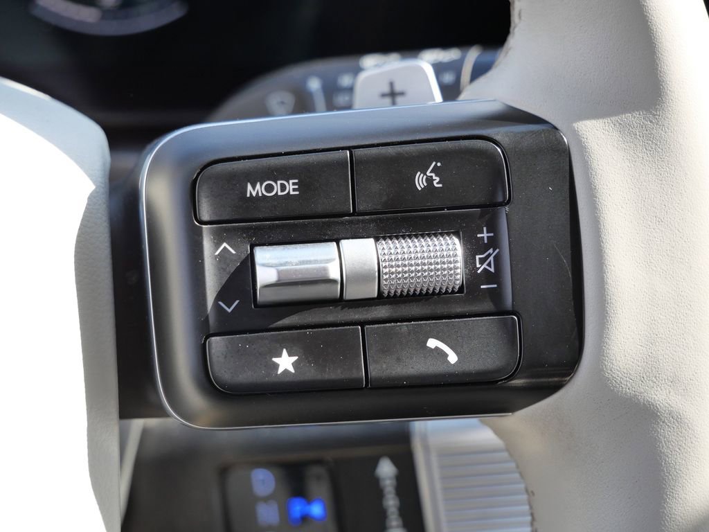 Used 2025 Hyundai Santa Fe SEL AWD/4WD image 41