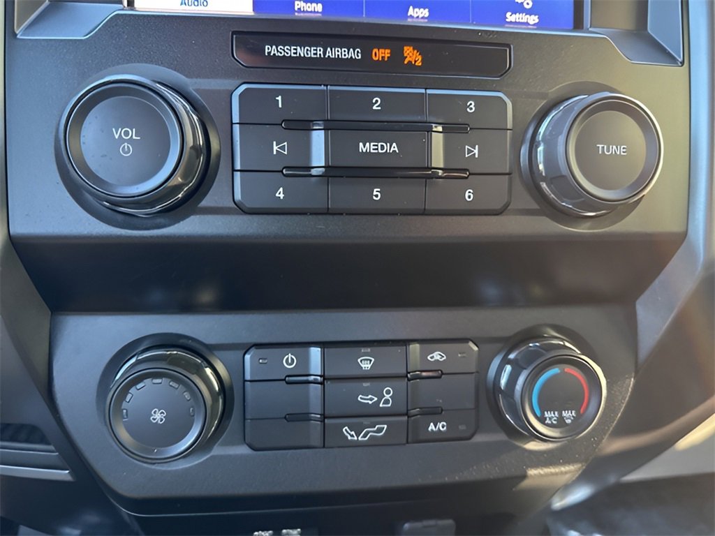 Used 2020 Ford F150 XLT image 25