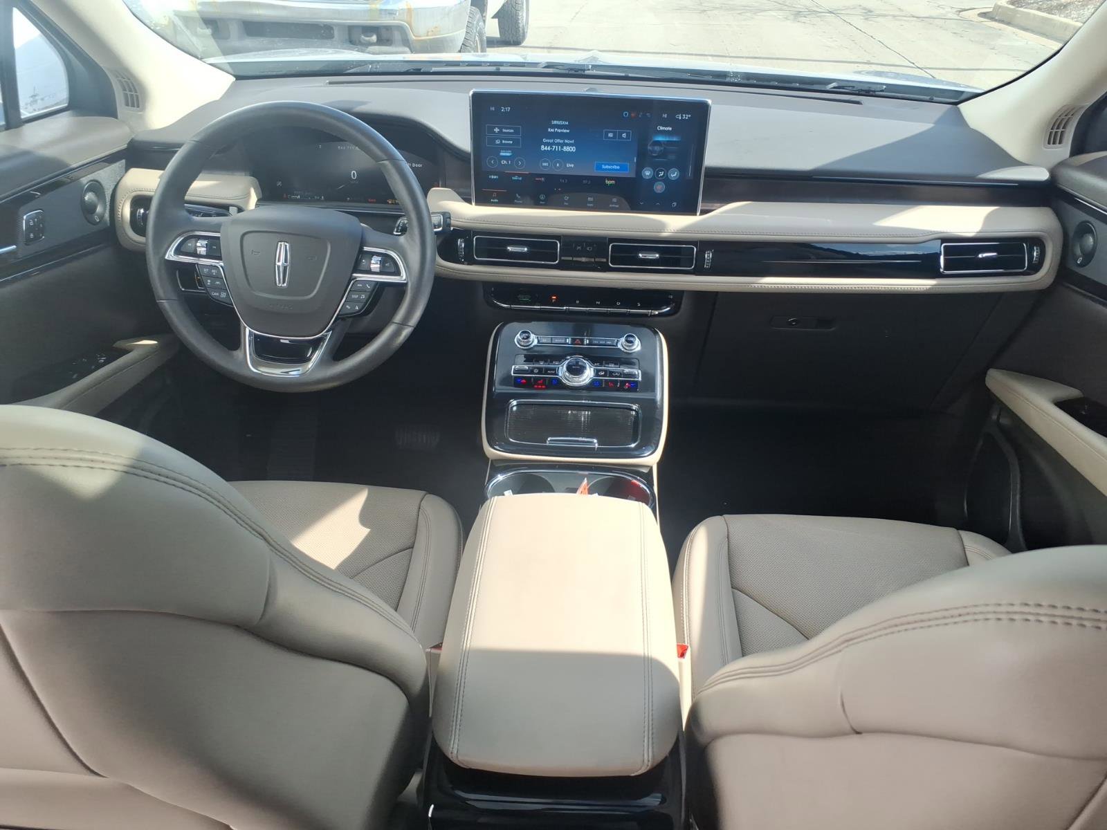 Certified 2022 Lincoln Nautilus Reserve w/ Equipment Group 201A image 10