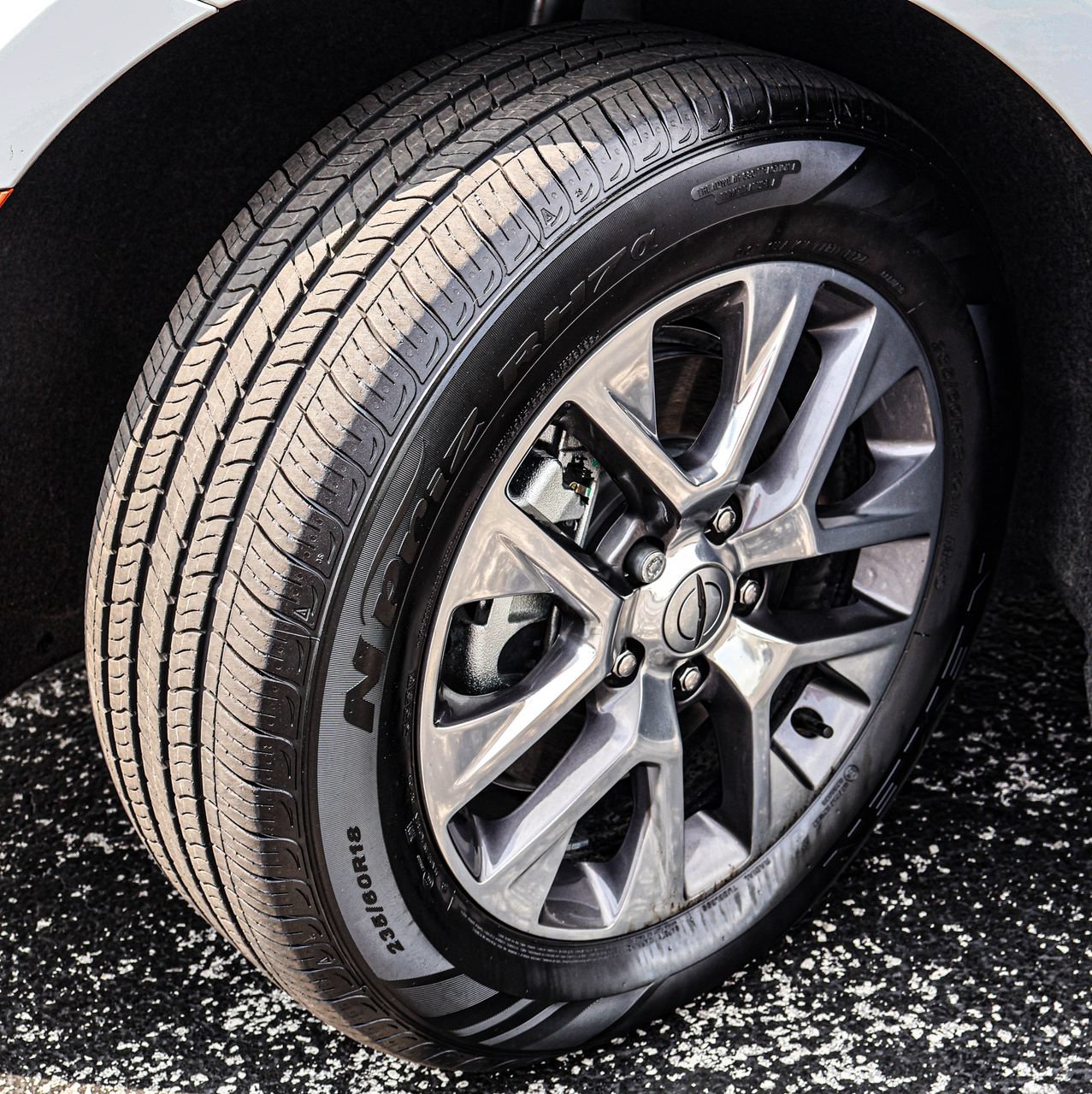 Used 2025 Chrysler Pacifica Pinnacle FWD image 7