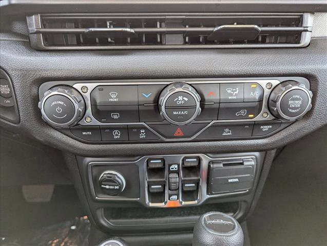 New 2026 Jeep Gladiator Sport AWD/4WD image 19