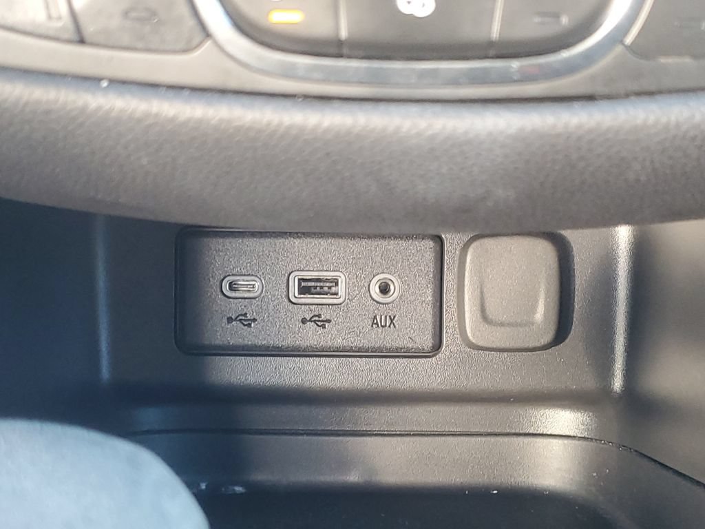 Used 2023 Chevrolet Equinox LT AWD/4WD image 31