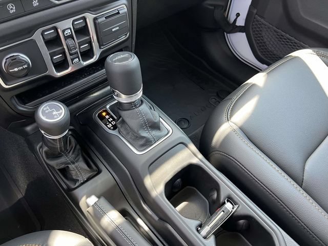 New 2026 Jeep Gladiator Sport AWD/4WD image 23