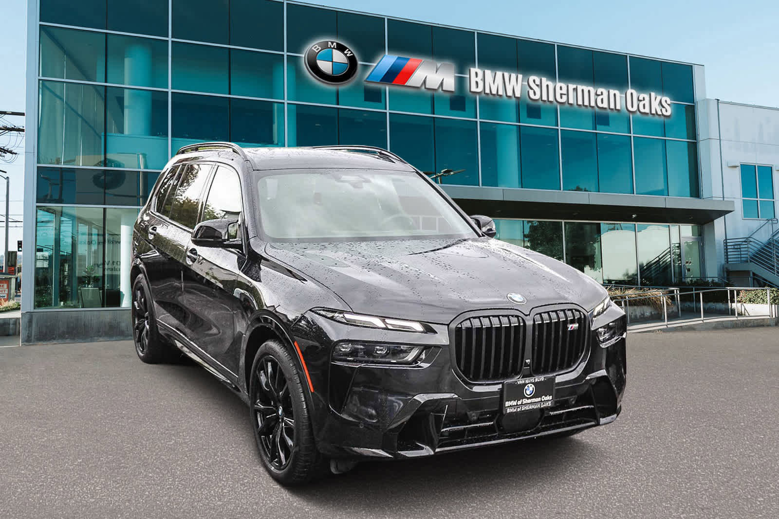 Used 2026 BMW X7 M60i image 3