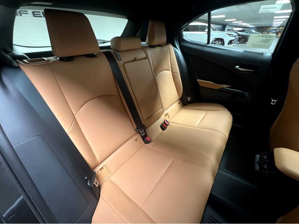 New 2026 Lexus UX 300h AWD image 23