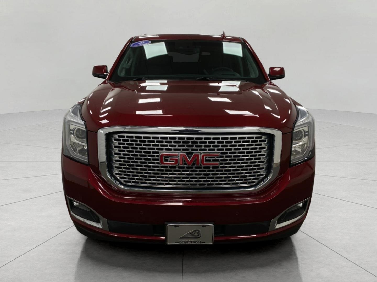 Used 2017 GMC Yukon Denali w/ Open Road Package image 12