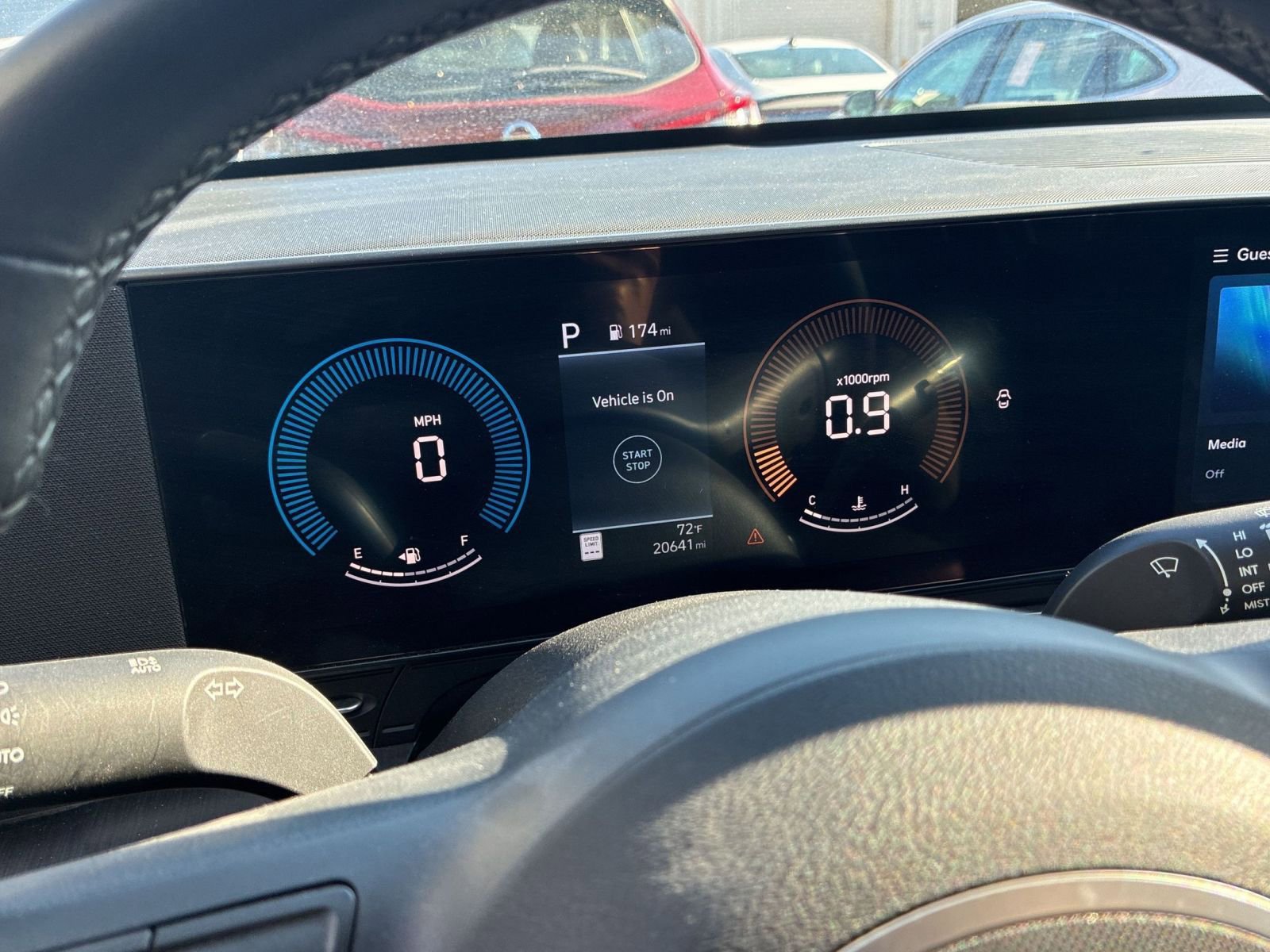 Used 2025 Hyundai Kona SEL image 9