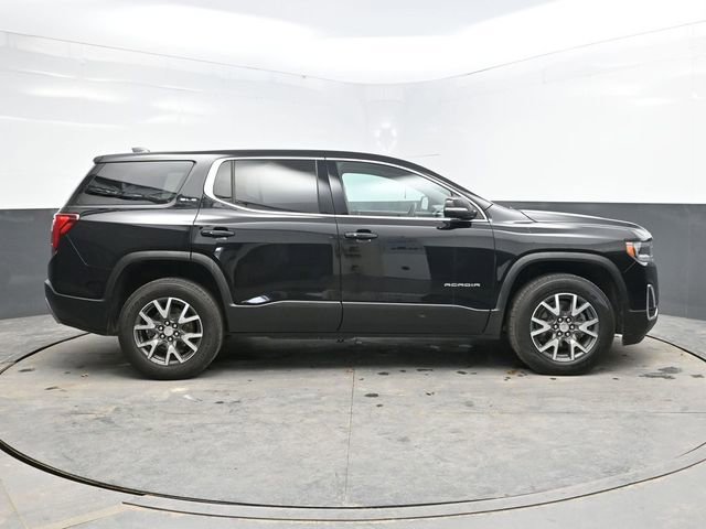 Used 2022 GMC Acadia SLE w/ LPO, Floor Liner Package AWD/4WD image 8