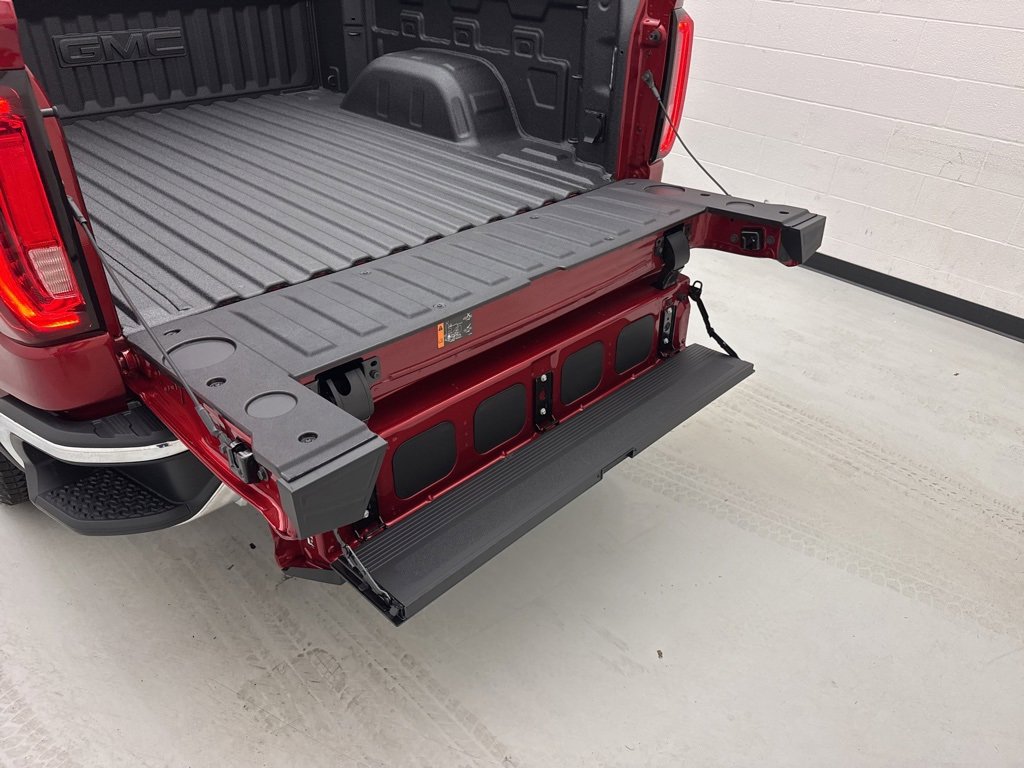 New 2026 GMC Sierra 1500 SLT w/ SLT Premium Plus Package image 7