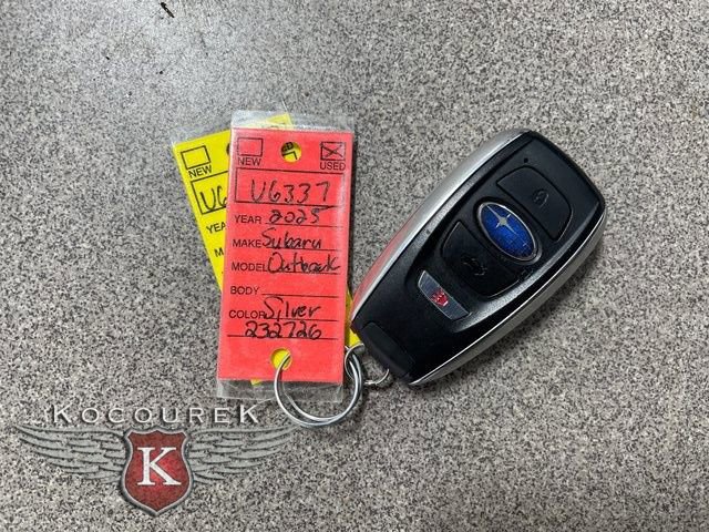 Used 2025 Subaru Outback Premium image 26