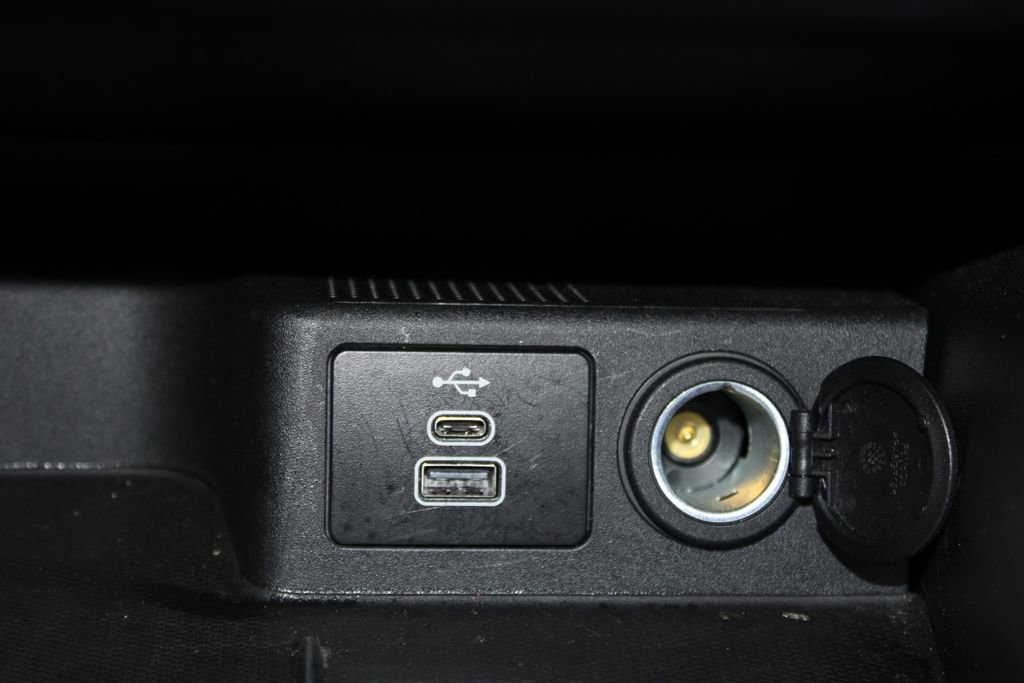 Used 2025 Ford Escape Active AWD/4WD image 48