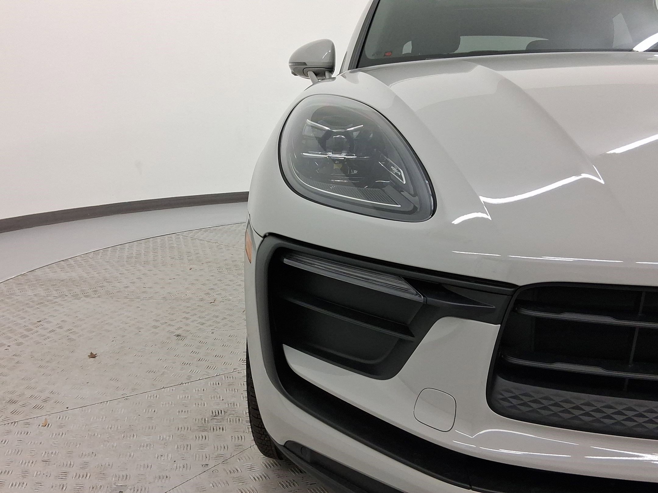 New 2026 Porsche Macan image 11