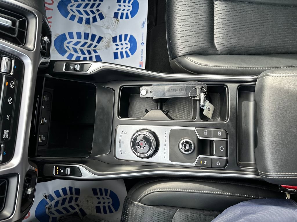 Used 2021 Kia Sorento EX image 12