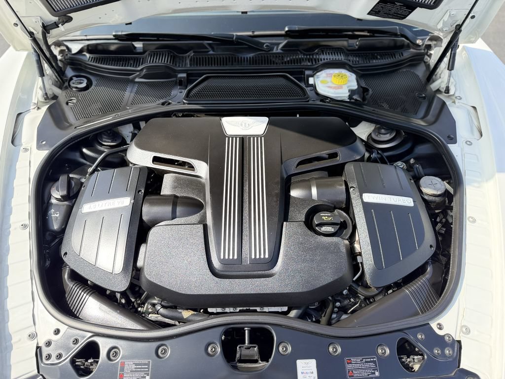 Used 2018 Bentley Flying Spur S V8 AWD/4WD image 29