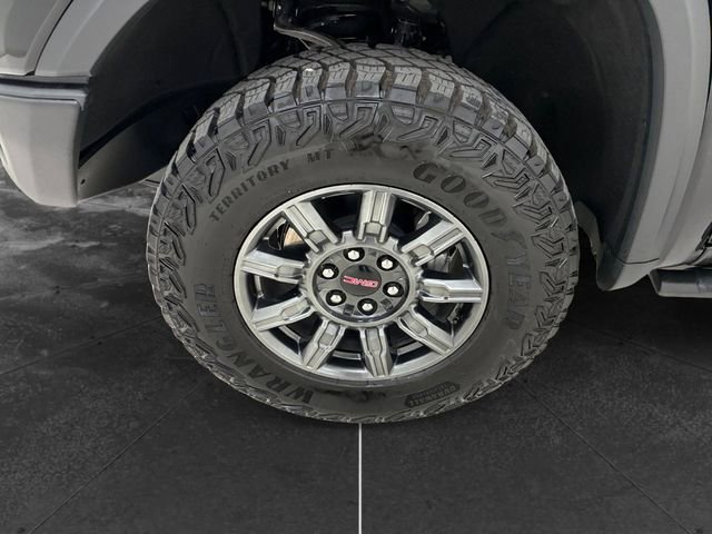 Used 2024 GMC Sierra 1500 AT4X AWD/4WD image 9
