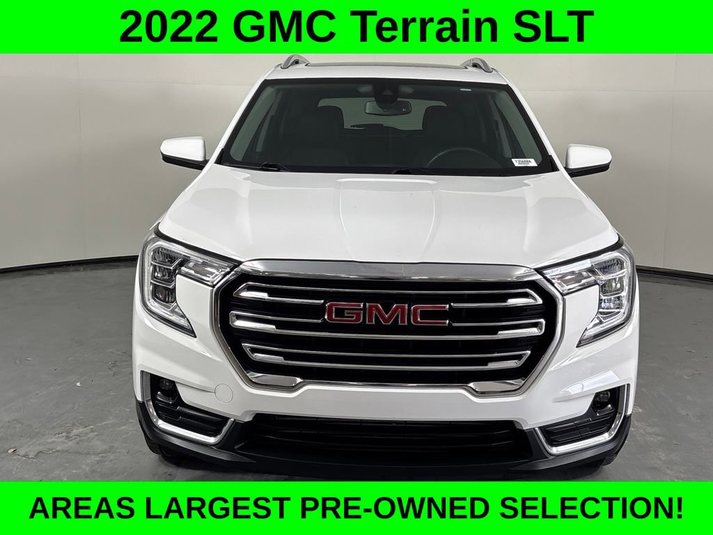 Used 2022 GMC Terrain SLT w/ Infotainment Package II FWD image 2